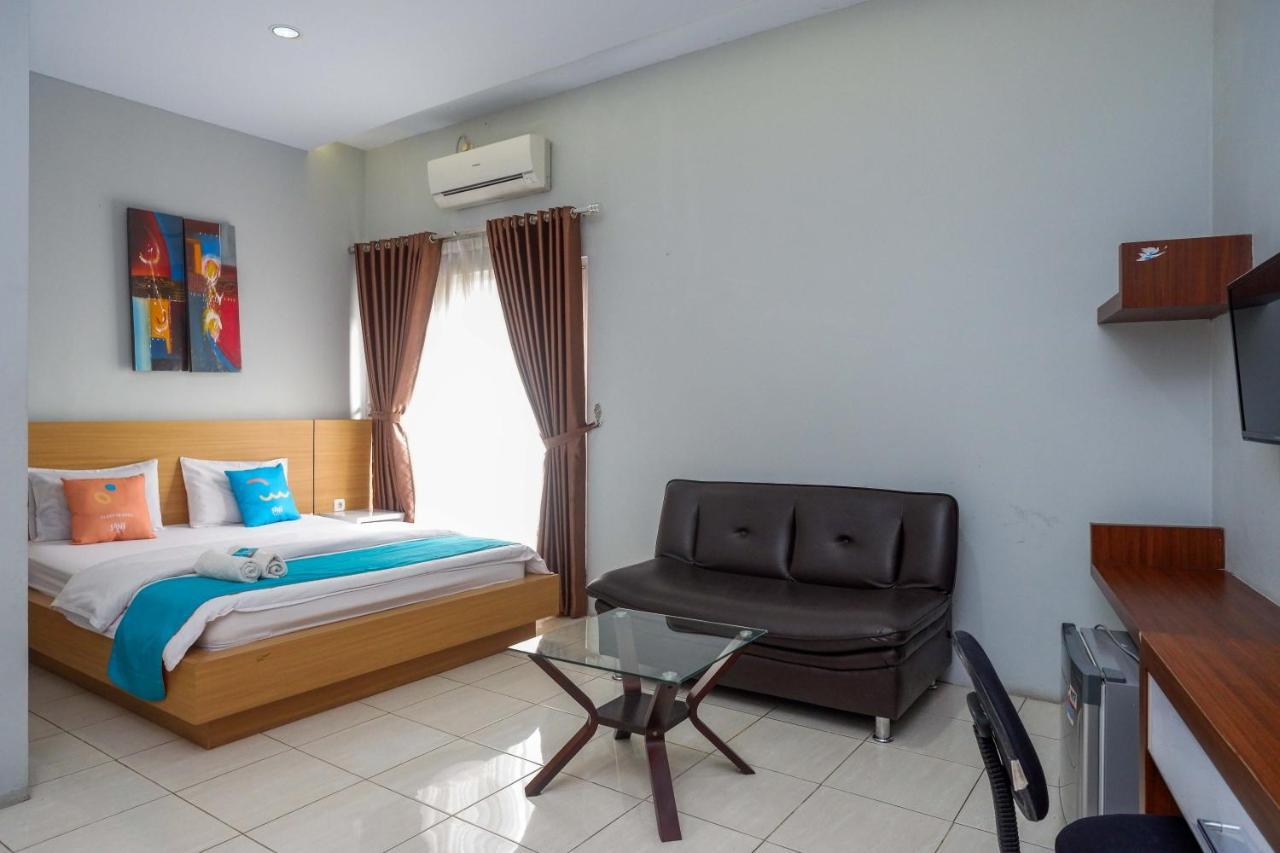 Sans Hotel Absari Yogyakarta Jarakan Exterior photo