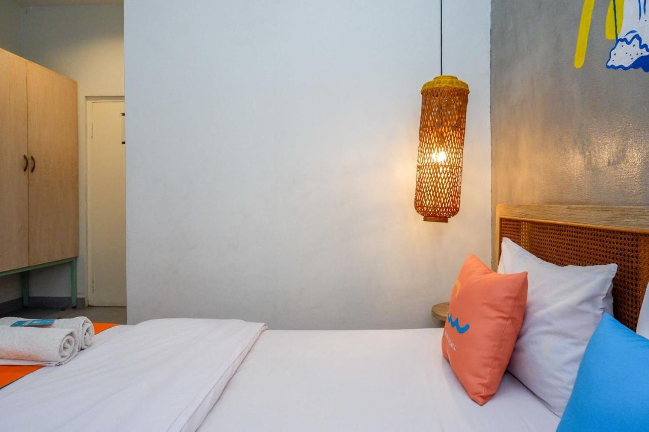 Sans Hotel Absari Yogyakarta Jarakan Exterior photo
